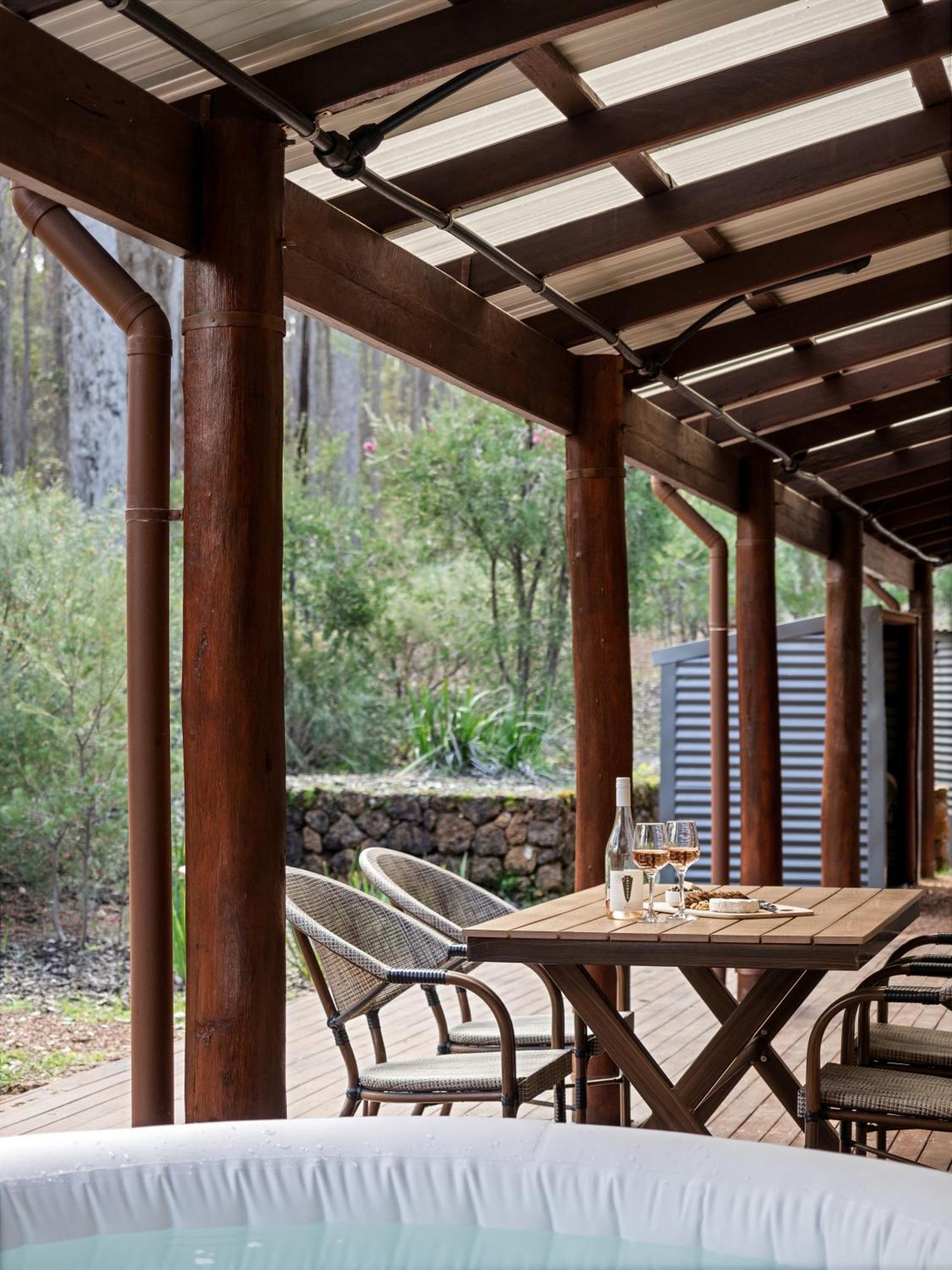 Jarrah Grove Forest Retreat - Adults Only Luxury Chalet Rosa Glen Екстер'єр фото