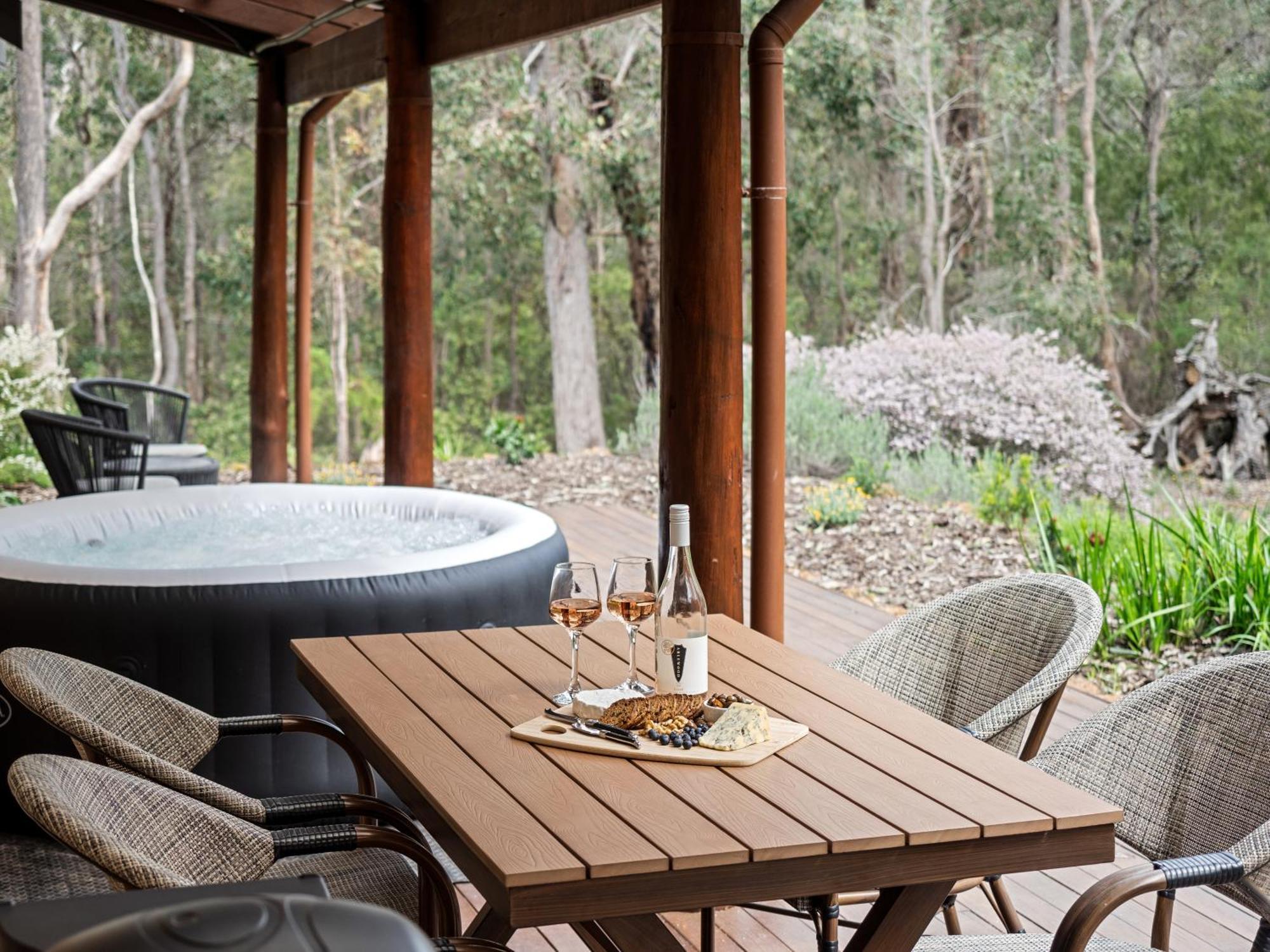 Jarrah Grove Forest Retreat - Adults Only Luxury Chalet Rosa Glen Екстер'єр фото